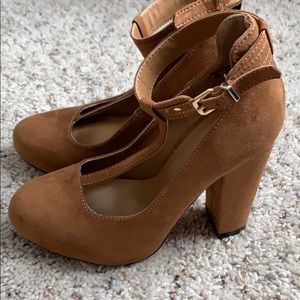 Tan chunky heels